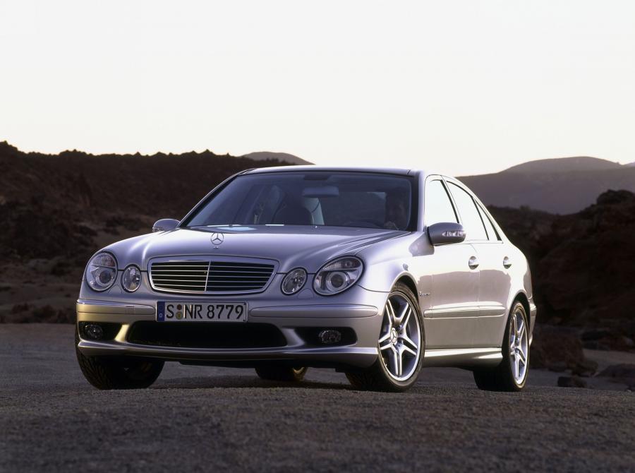  Mercedes-Benz E-Class 2002 года  (фото 110 из 448)